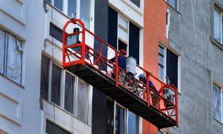 Restoration of a building in Irpin