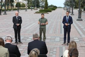 Egils Levits, Volodymyr Zelenskyi and Mateusz Moravetskyi