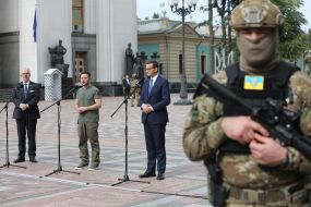 Egils Levits, Volodymyr Zelenskyi and Mateusz Moravetskyi