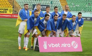 Ukrainian football championship. FC "Rukh" (Lviv) - FC "Zorya" (Luhansk)