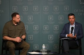 Andriy Yermak and Anders Fogh Rasmussen