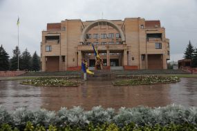 Прапор України на пам'ятнику Тарасу Шевченку в Балаклії