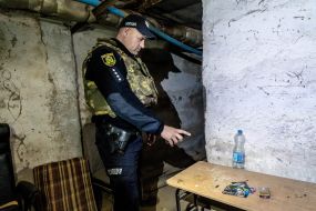 The police are inspecting the basement of the kindergarten, where the soldiers of the Russian Federation were located