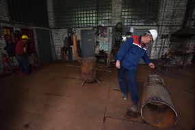 Production of potbelly stoves for heating shelters in Lviv