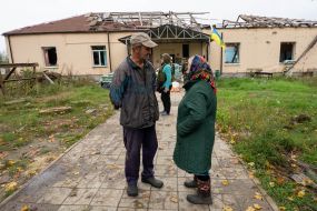 Local residents during the distribution of humanitarian aid