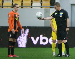 Referee Ihor Paschal