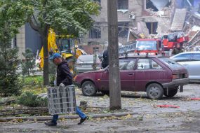 Consequences of the Russian rocket attack on a residential building in Zaporizhia