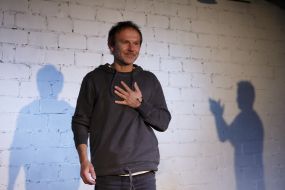 Svyatoslav Vakarchuk