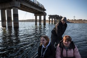 Crossing the Siverskyi Donets River in Stary Saltov