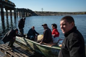 Crossing the Siverskyi Donets River in Stary Saltov