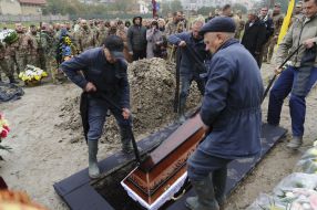 Церемония прощания с погибшим подполковником Дмитрием Кучинским