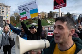Акція протесту іранської діаспори проти участі Ірану в російській війні з Україною
