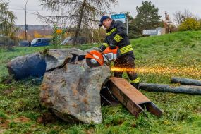 Демонтаж пам'ятника радянським "визволителям" в Ужгороді