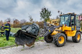 Демонтаж пам’ятник "радянським визволителям" в Ужгороді на кордоні зі Словаччиною