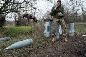 Servicemen of the Armed Forces of Ukraine at combat positions in the Kherson region