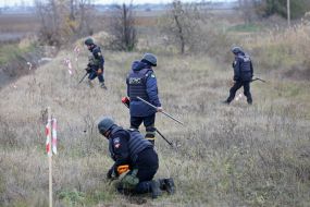 Demining in the Kherson region