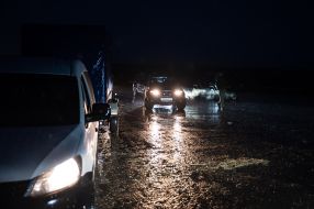 Машины на трассе Херсон-Николаев