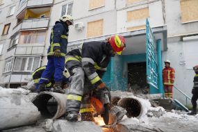 Dismantling the rubble of destroyed buildings in Kharkov