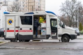 Special ambulance for resuscitation of newborns