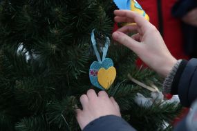 The action "Christmas Tree for Heroes"