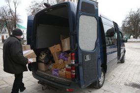 Car on the territory of the Kyiv-Pechersk Lavra
