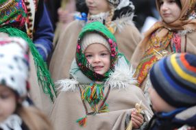 Processions on the occasion of the establishment of the main didukh of the city