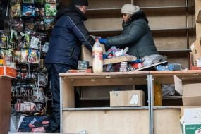 Последствия обстрела российскими оккупантами пгт Шевченково в Харьковской области