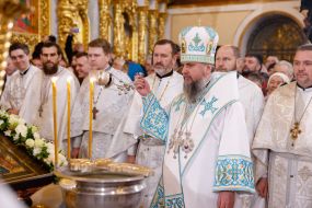 Metropolitan Epiphany on Vodokhreshcha held a service in the Kyiv-Pechersk Lavra
