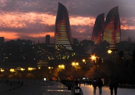 Башти Полум'я   в  Баку