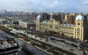 Вулиця Фізулі  в  Баку