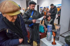 Exhibition "Life on the wreckage" in Zaporozhye