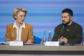 Ursula von der Leyen, Volodymyr Zelenskyi