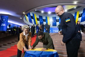 Ursula von der Leyen, Volodymyr Zelenskyi, Denys Shmyhal