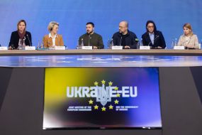 Ursula von der Leyen, Volodymyr Zelenskyi, Denys Shmyhal