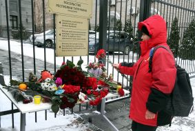 Ukrainians bring flowers to the Turkish embassy in Kyiv