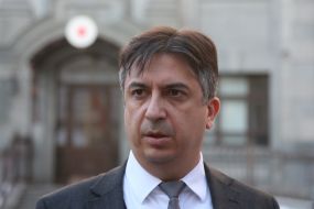 Yagmur Ahmet Guldere