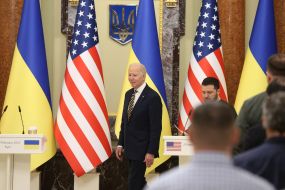 Joe Biden and Volodymyr Zelenskyi