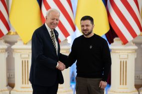Joe Biden and Volodymyr Zelenskyi