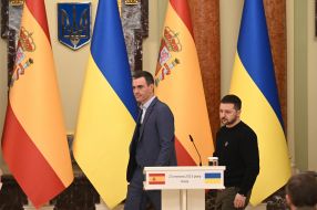 Volodymyr Zelenskyi and Pedro Sanchez