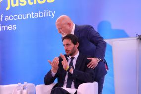 Karim Khan, Wopke Hoekstra