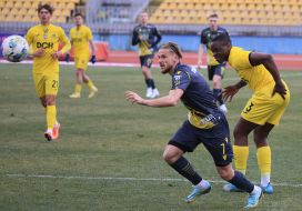 Игровой момент матча