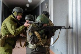 Foreign instructors train the Ukrainian military