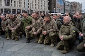 Кирилл Буданов, Валерий Залужный, Алексей Резников во время церемонии прощания с Дмитрием Коцюбайло (позывной "Да Винчи")