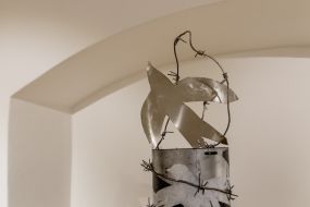 Exhibition-auction of the sale of military artifacts for the support of the Armed Forces