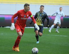 Футбол. ФК «Рух» (Львів) – ФК «Колос» (Ковалівка)