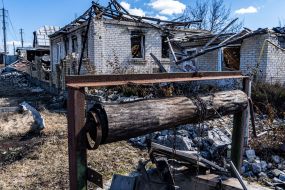 Destroyed houses in the village of Prudyanka, Kharkov region