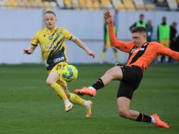 Soccer. FC Shakhtar (Donetsk) and FC Rukh (Lviv)