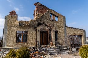 A house destroyed as a result of hostilities in the village of Tsirkuny, Kharkiv region