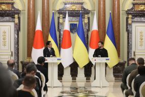 Владимир Зеленский и Фумио Кисида