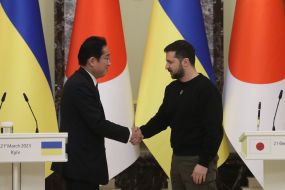 Владимир Зеленский и Фумио Кисида